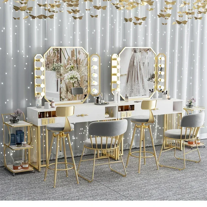 Photo Beauty Makeup - 写真スタジオ ロックドレッサー メイクアップ ウェディング写真撮影 メイクアップテーブル ビューティーネイルトレーニングスタジオ